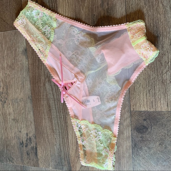 VS Pastel Lace Low Rise Cheekini Panty - Picture 6 of 9